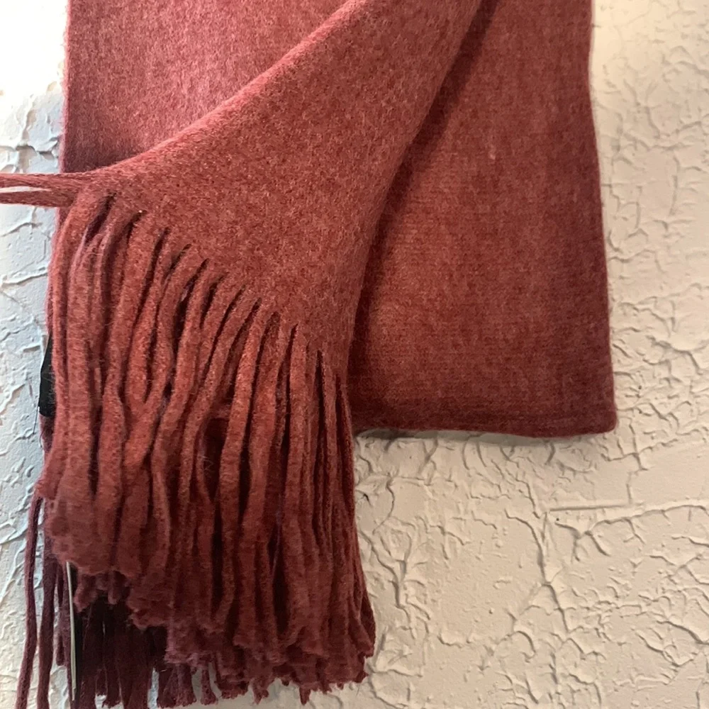 Steve Madden Blanket Wrap Scarf Maroon OS